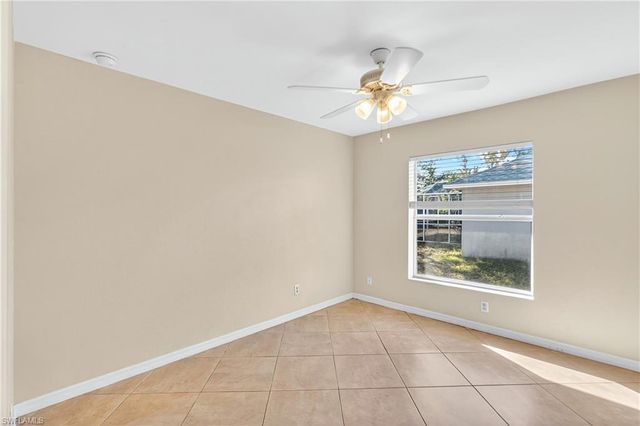 815 SW 11th AVE, Cape Coral, FL 33991