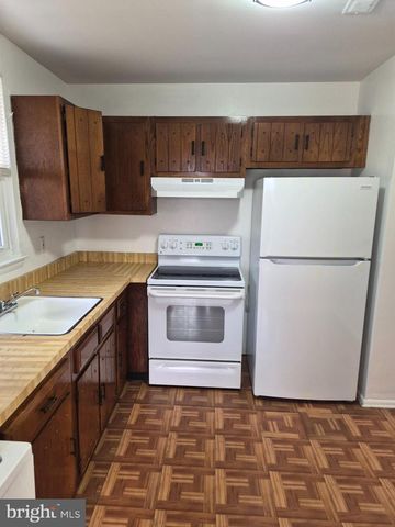 34--8 FLORENCE TOLLGATE PL, Florence, NJ 08518