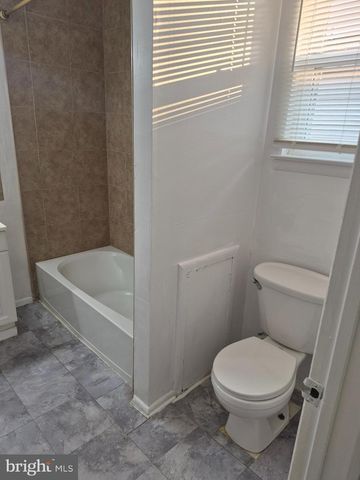 34--8 FLORENCE TOLLGATE PL, Florence, NJ 08518