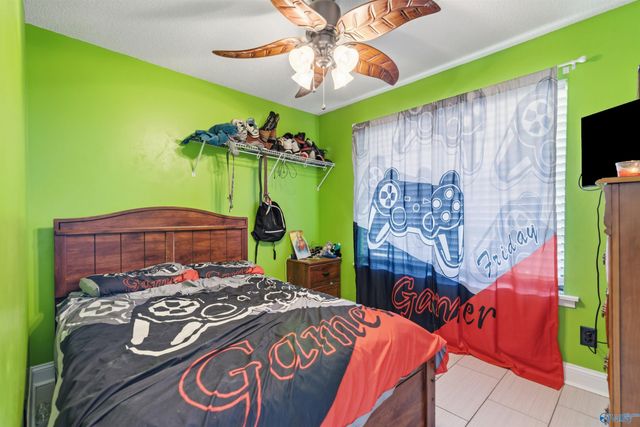 315 Blackberry Drive SW, Decatur, AL 35603