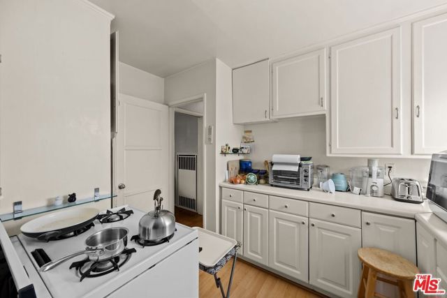 1910 Colby Avenue, Los Angeles, CA 90025