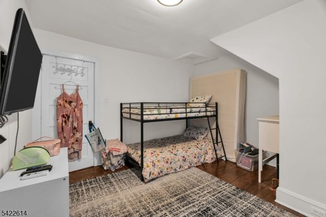 80 Henderson St, Phillipsburg Town, NJ 08865