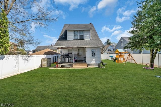 80 Henderson St, Phillipsburg Town, NJ 08865
