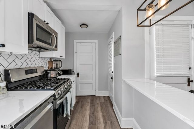 80 Henderson St, Phillipsburg Town, NJ 08865