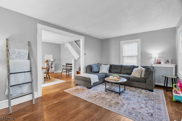 80 Henderson St, Phillipsburg Town, NJ 08865