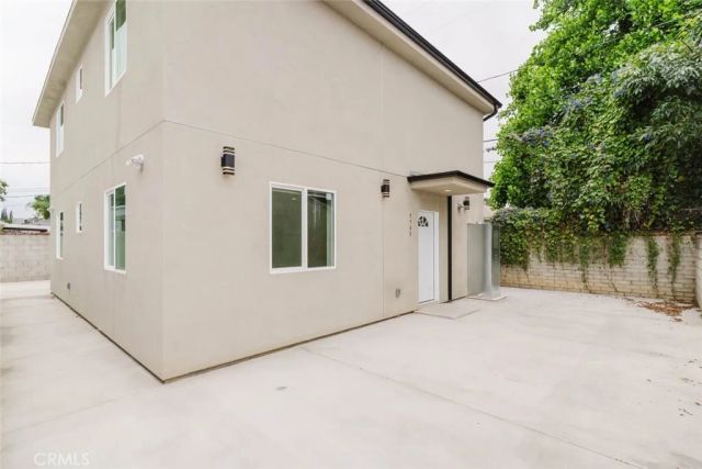 7732 Etiwanda, Reseda, CA 91335