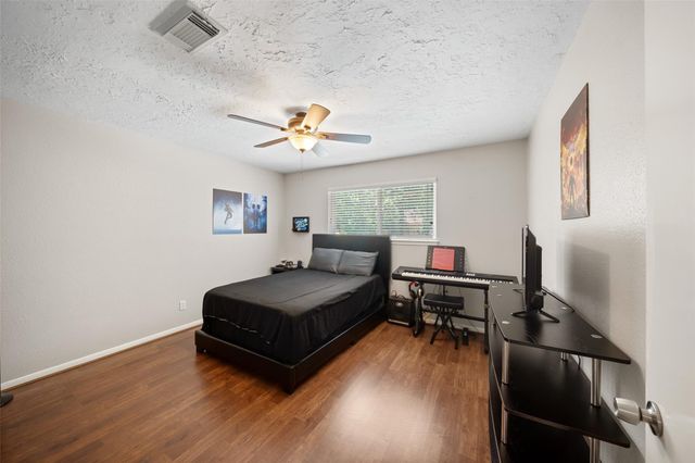 27242 Paula Lane, Conroe, TX 77385