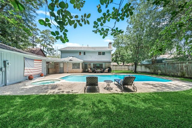 27242 Paula Lane, Conroe, TX 77385