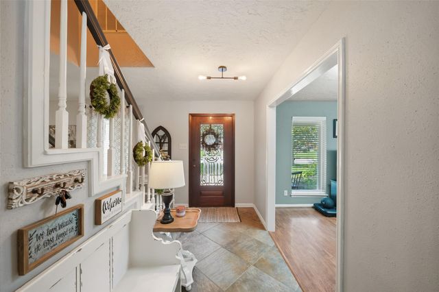 27242 Paula Lane, Conroe, TX 77385