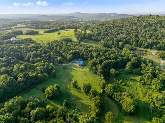 2770 Beech Log Rd, Watertown, TN 37184