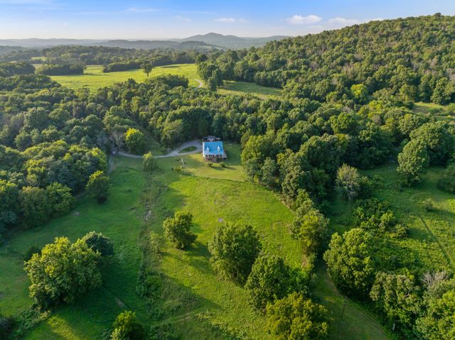 2770 Beech Log Rd, Watertown, TN 37184