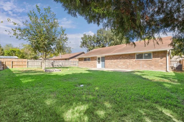 19331 Leafwood Lane, Houston, TX 77084