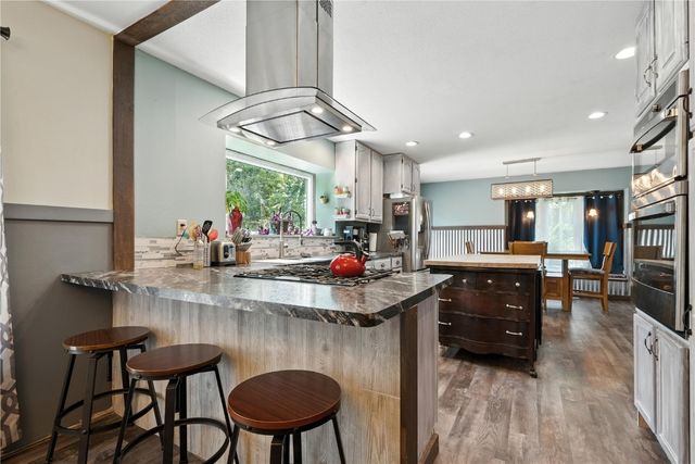 5750 J Street SW, Cedar Rapids, IA 52404