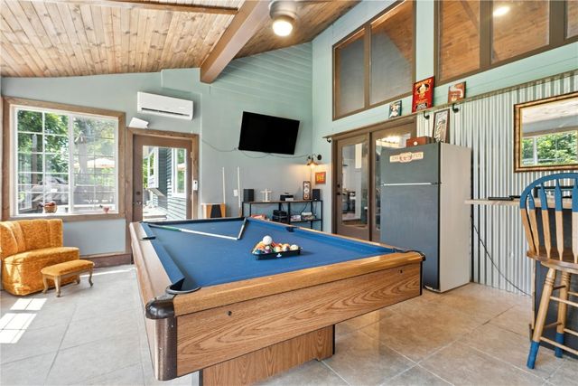 5750 J Street SW, Cedar Rapids, IA 52404