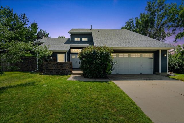 5750 J Street SW, Cedar Rapids, IA 52404