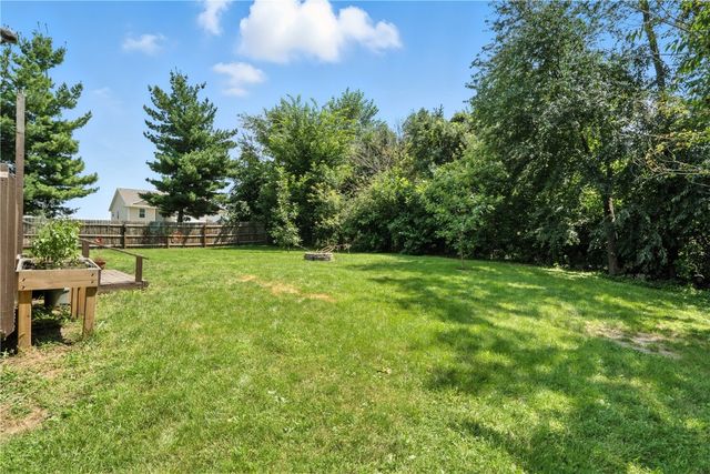 5750 J Street SW, Cedar Rapids, IA 52404