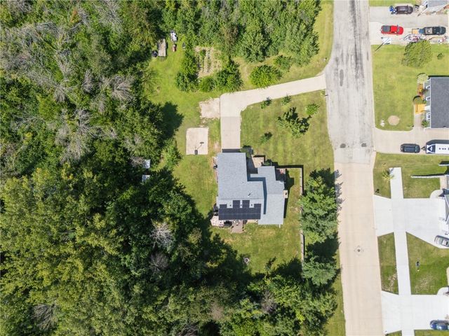 5750 J Street SW, Cedar Rapids, IA 52404