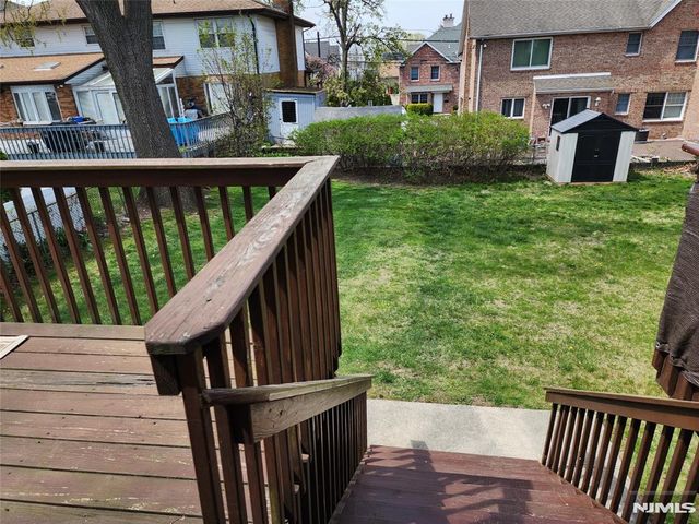 2425 1st Street, Fort Lee, NJ 07024