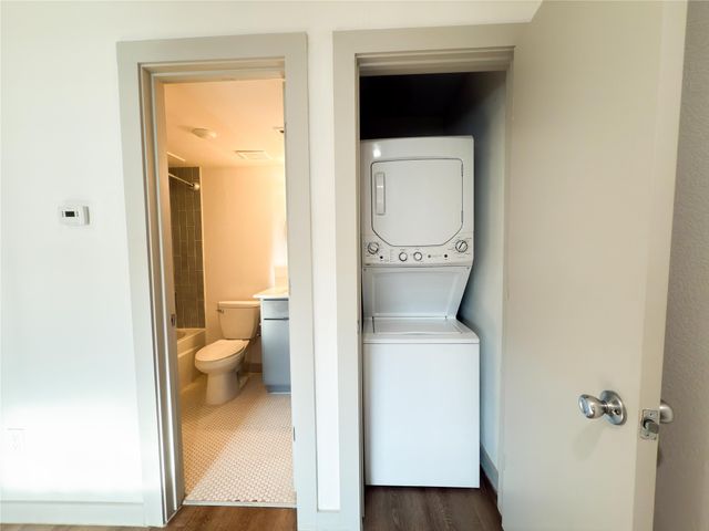 4526 Munger Avenue 204, Dallas, TX 75204