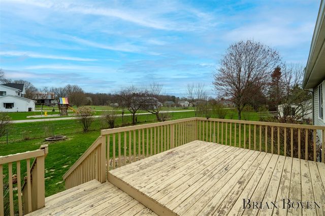 7631 Hessler Drive, Rockford, MI 49341
