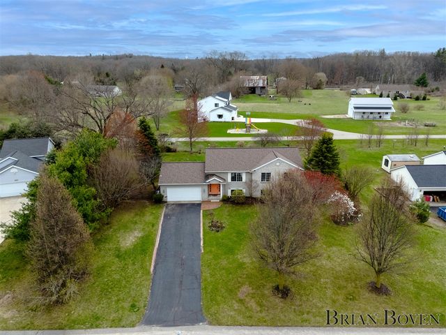 7631 Hessler Drive, Rockford, MI 49341