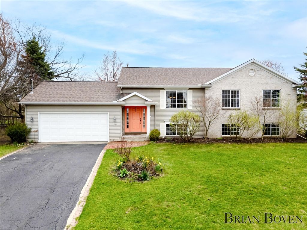 7631 Hessler Drive, Rockford, MI 49341