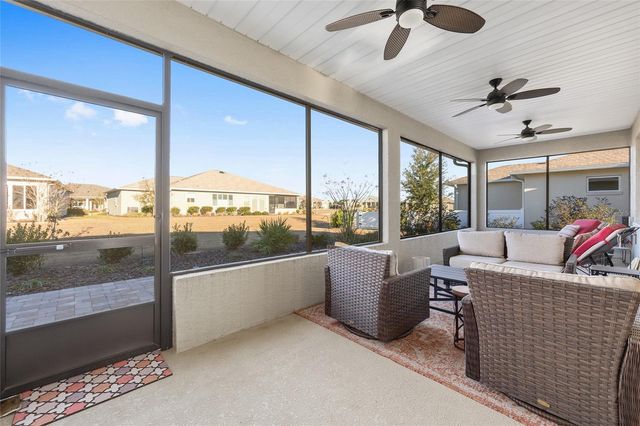 8111 SW 95TH COURT, Ocala, FL 34481