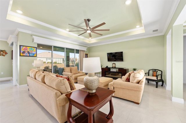 8111 SW 95TH COURT, Ocala, FL 34481