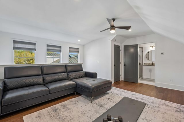 32 Sutherland Court, Charleston, SC 29403