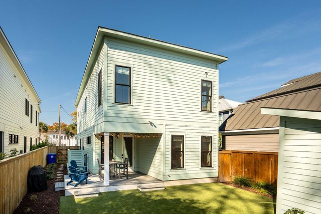 32 Sutherland Court, Charleston, SC 29403