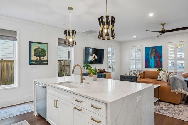 32 Sutherland Court, Charleston, SC 29403