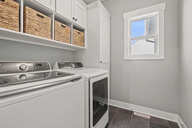 7351 Wind Stone Drive, Hudsonville, MI 49426