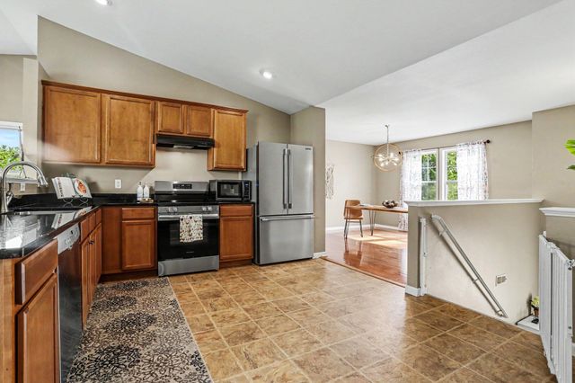 8837 Geiser Grove, Richland, MI 49083