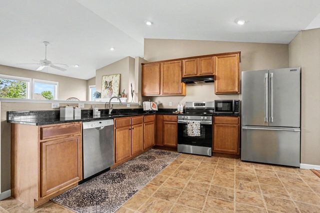 8837 Geiser Grove, Richland, MI 49083