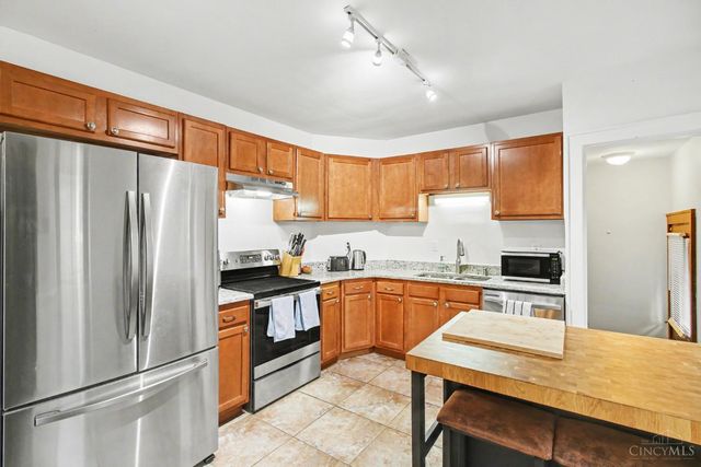 3058 Penrose Place, Cincinnati, OH 45211