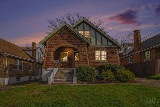 3058 Penrose Place, Cincinnati, OH 45211