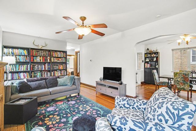 3058 Penrose Place, Cincinnati, OH 45211