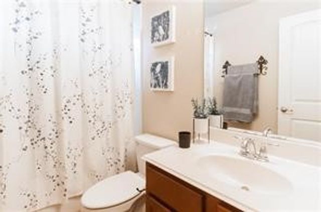 913 Buffalo Creek Drive, Mckinney, TX 75072