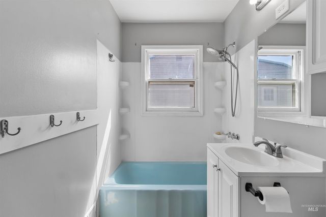 412 Madison St, Twin Falls, ID 83301