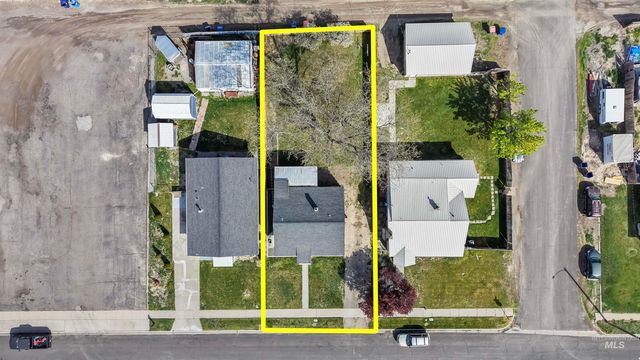 412 Madison St, Twin Falls, ID 83301