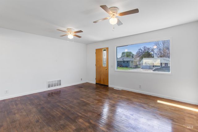 412 Madison St, Twin Falls, ID 83301