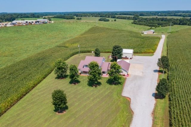 12300 David Crockett Pkwy, W, Belvidere, TN 37306