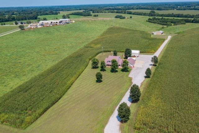 12300 David Crockett Pkwy, W, Belvidere, TN 37306