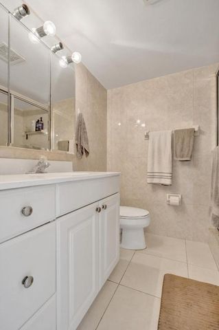 231 E Lantana Road 204, Lantana, FL 33462