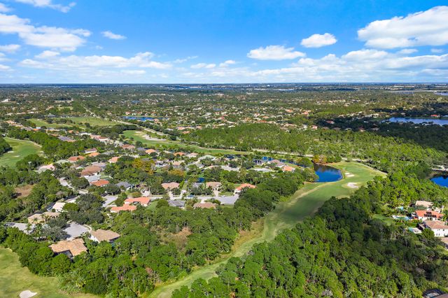 2609 SW Mayacoo Way E, Palm City, FL 34990