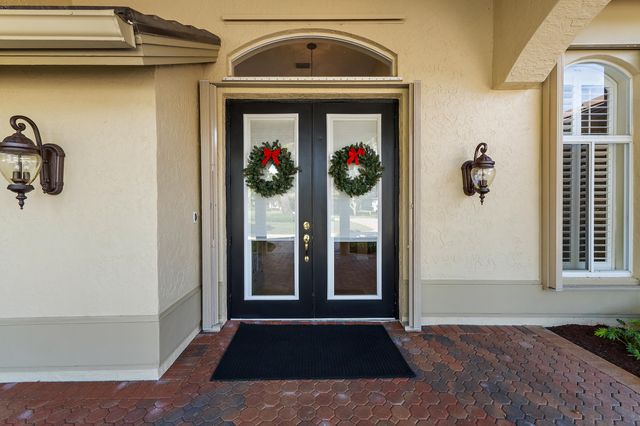 2609 SW Mayacoo Way E, Palm City, FL 34990