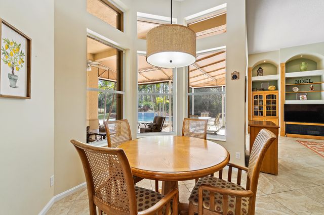 2609 SW Mayacoo Way E, Palm City, FL 34990