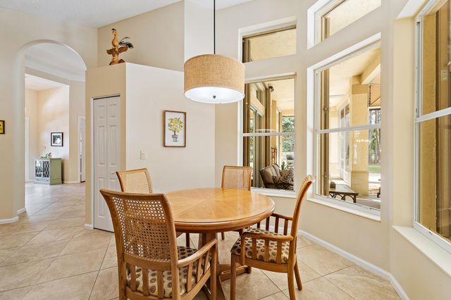 2609 SW Mayacoo Way E, Palm City, FL 34990