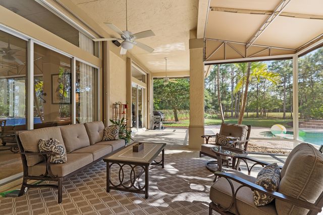 2609 SW Mayacoo Way E, Palm City, FL 34990