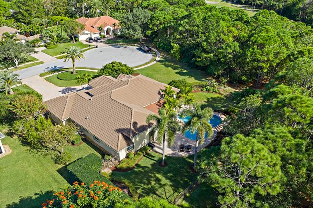 2609 SW Mayacoo Way E, Palm City, FL 34990